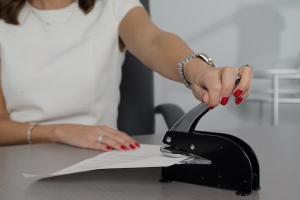 Quels sont les frais de notaire réduits pour un achat immobilier neuf ?