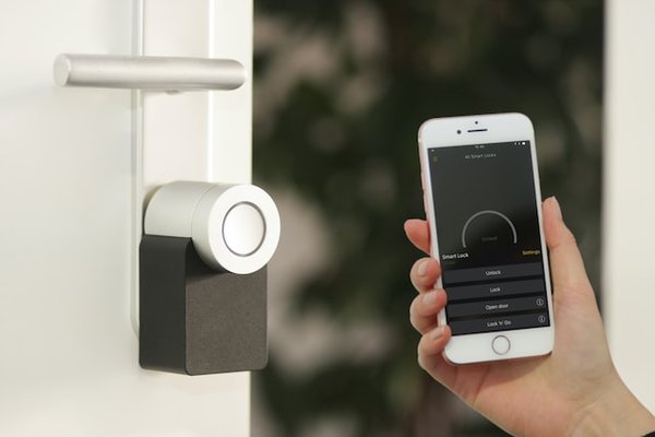 Quels sont les équipements et les services qui rendent un logement neuf connecté et intelligent ?